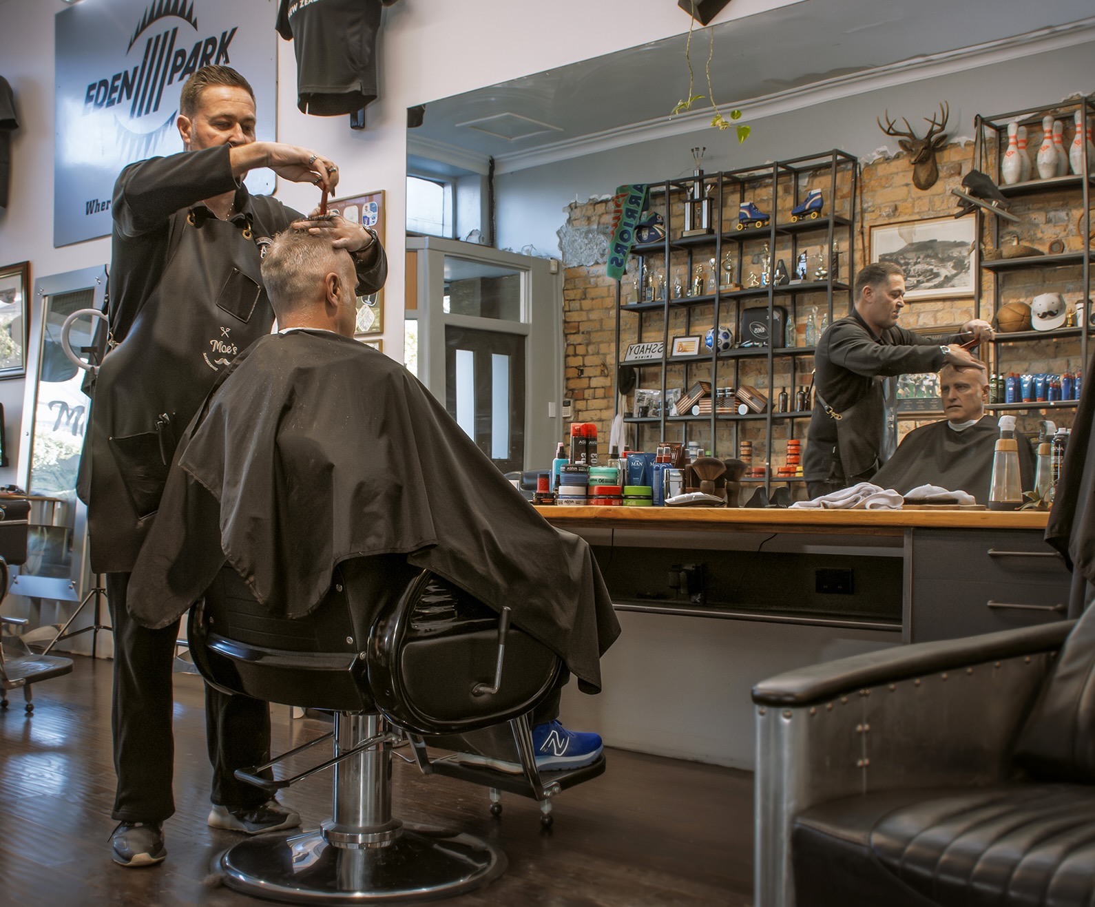 Moe styling hair